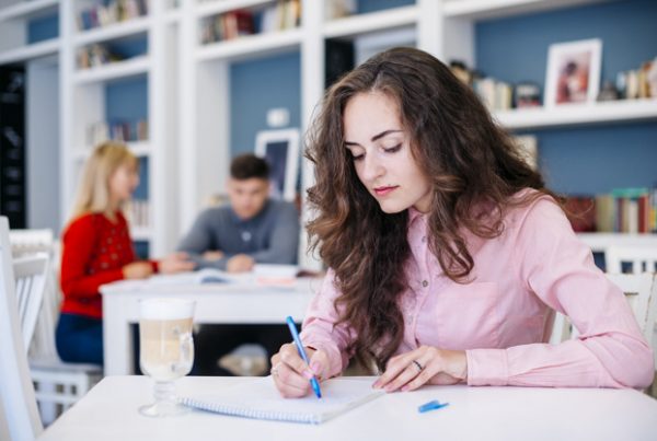 fokus belajar bahasa inggris