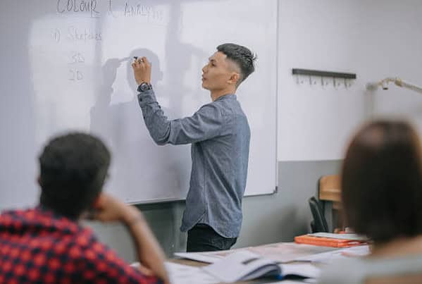 Alasan Warga Negara Asing Mengikuti Kursus Bahasa Indonesia