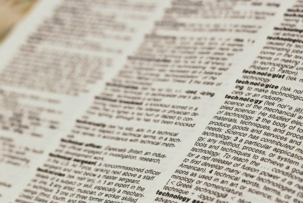 Preposition Adalah Definisi Preposition dan Contohnya